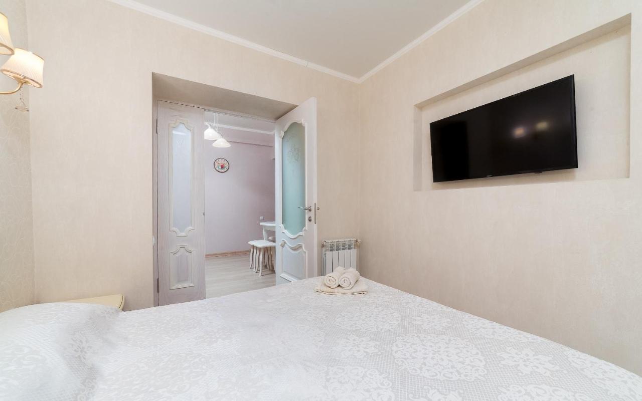Apartments Deribasovskaya โอเดสซา ภายนอก รูปภาพ