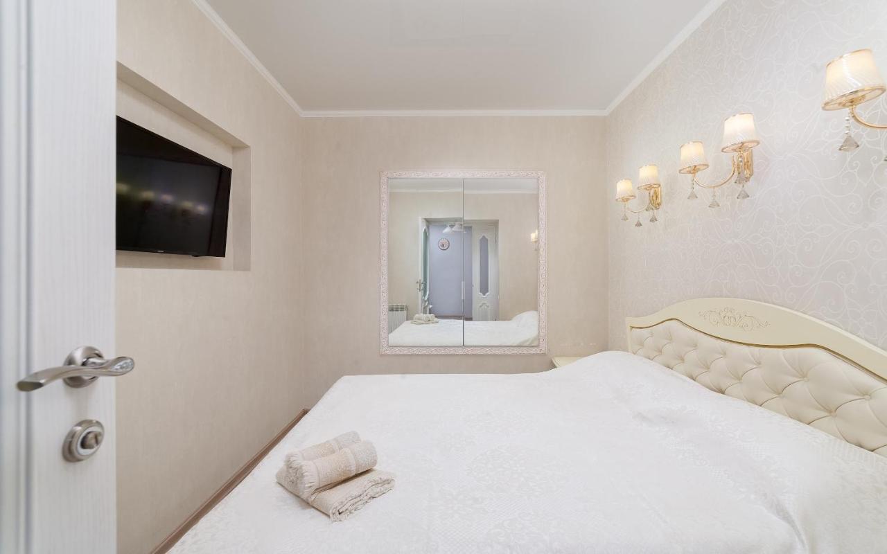 Apartments Deribasovskaya โอเดสซา ภายนอก รูปภาพ